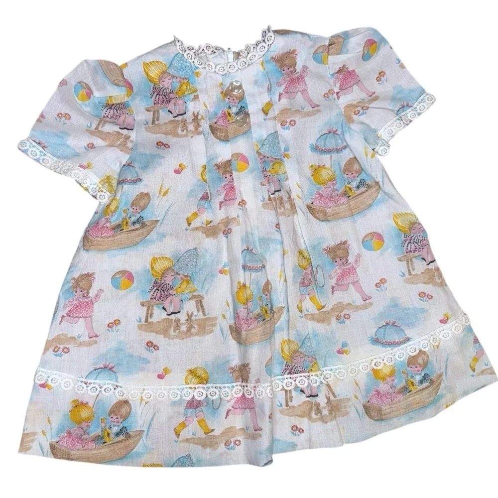 Vintage 70s Baby Dress – Storybook Print, Lace Trim – 18–24 Months